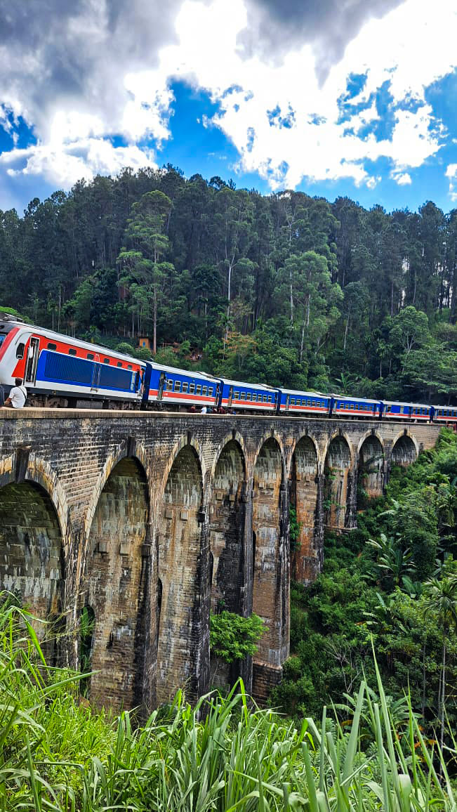 trailblazertour-nine arch bridge